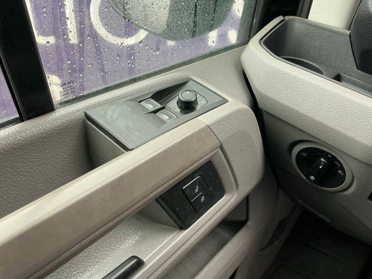 Veículo comercial 2017 - VOLKSWAGEN - CRAFTER - 35 2.0 TDI L3H2 DC - COMMERCIAL VEHICLE: foto 12