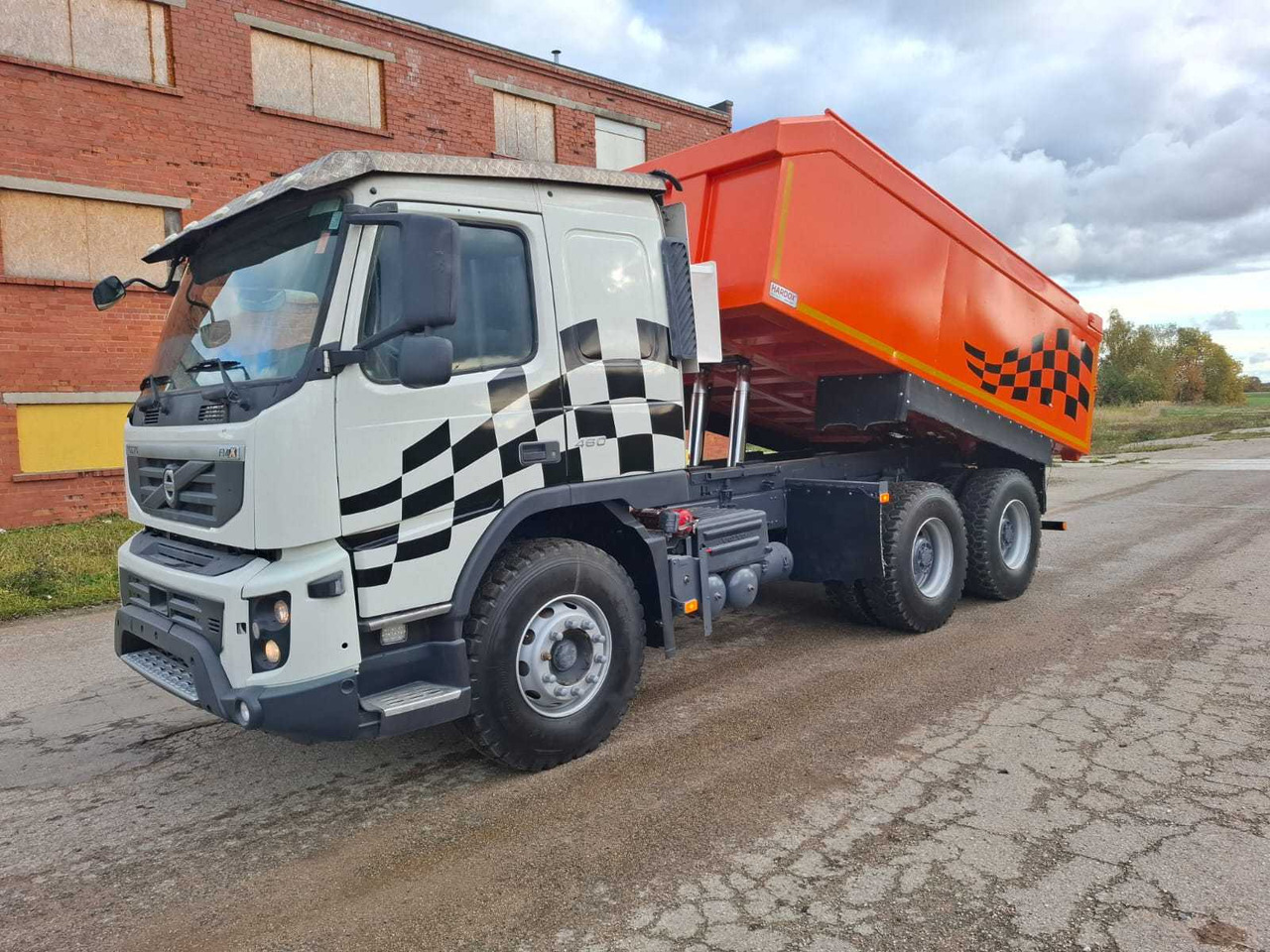 Volvo VOLVO - FM 460 - DUMPER TRUCK - 2012 - Dumper: foto 2 Volvo VOLVO - FM 460 - DUMPER TRUCK - 2012 - Dumper: foto 2