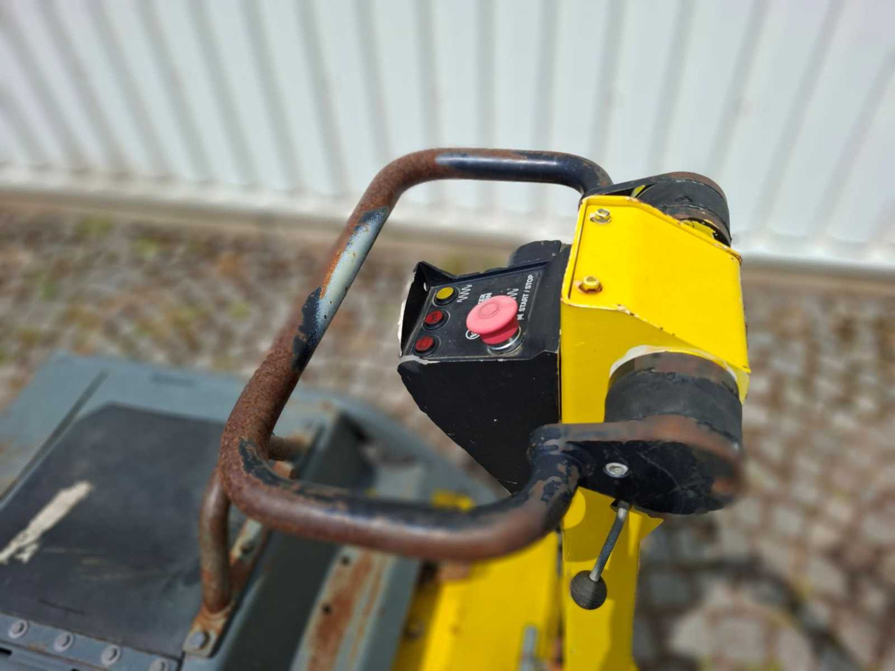Wacker DPU 100-70 Le - Placas vibratórias: foto 4 Wacker DPU 100-70 Le - Placas vibratórias: foto 4