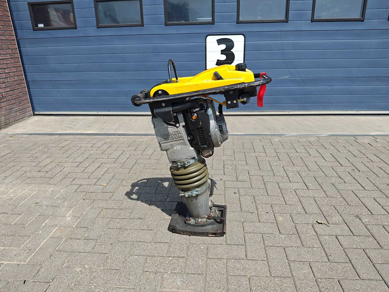 Wacker Neuson BS60-2 - Compactadora de percussão: foto 2 Wacker Neuson BS60-2 - Compactadora de percussão: foto 2