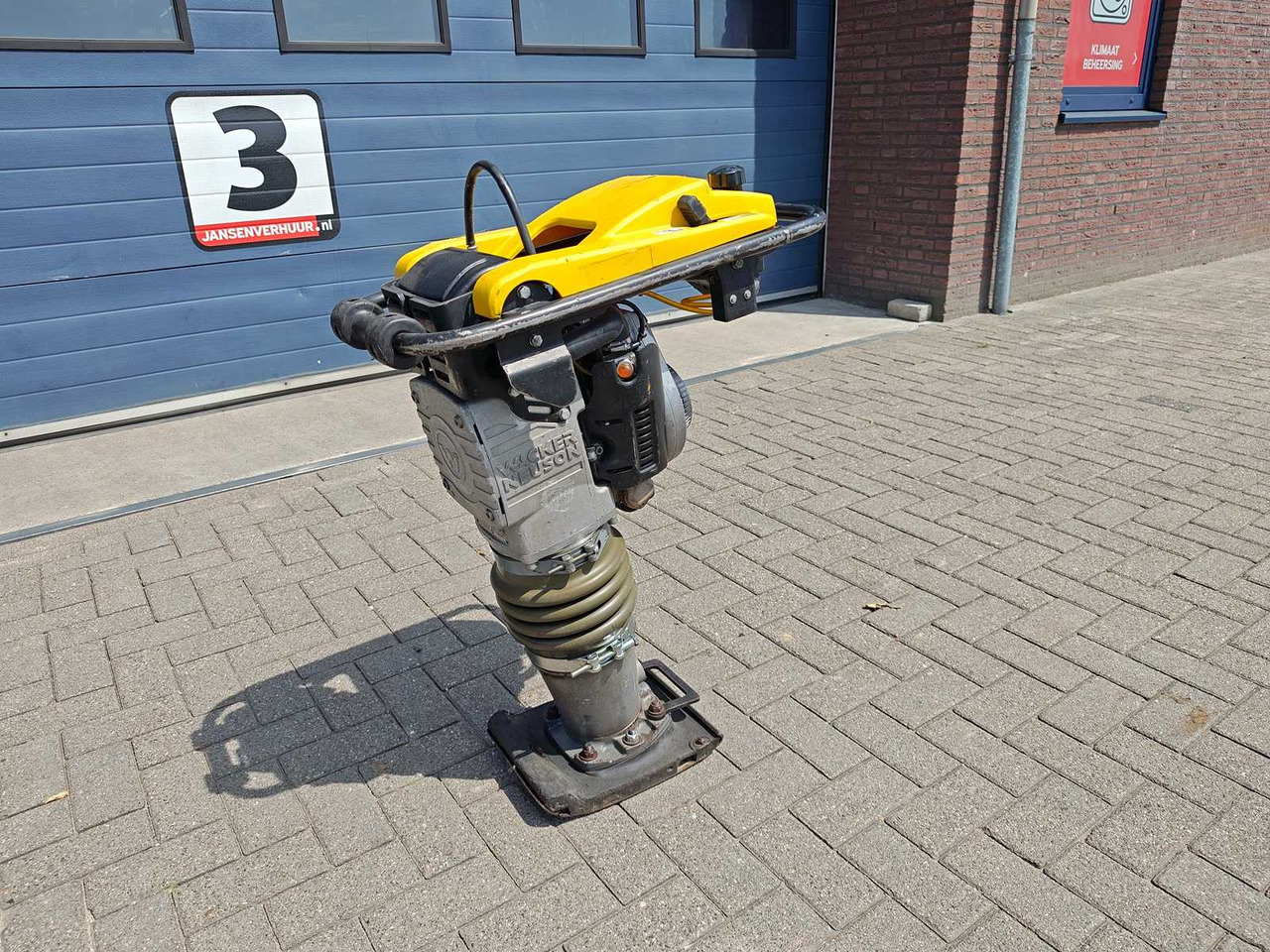 Wacker Neuson BS60-2 - Compactadora de percussão: foto 1 Wacker Neuson BS60-2 - Compactadora de percussão: foto 1