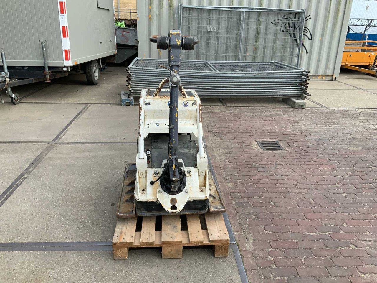 Wacker Neuson DPU6055 - Placas vibratórias: foto 4 Wacker Neuson DPU6055 - Placas vibratórias: foto 4