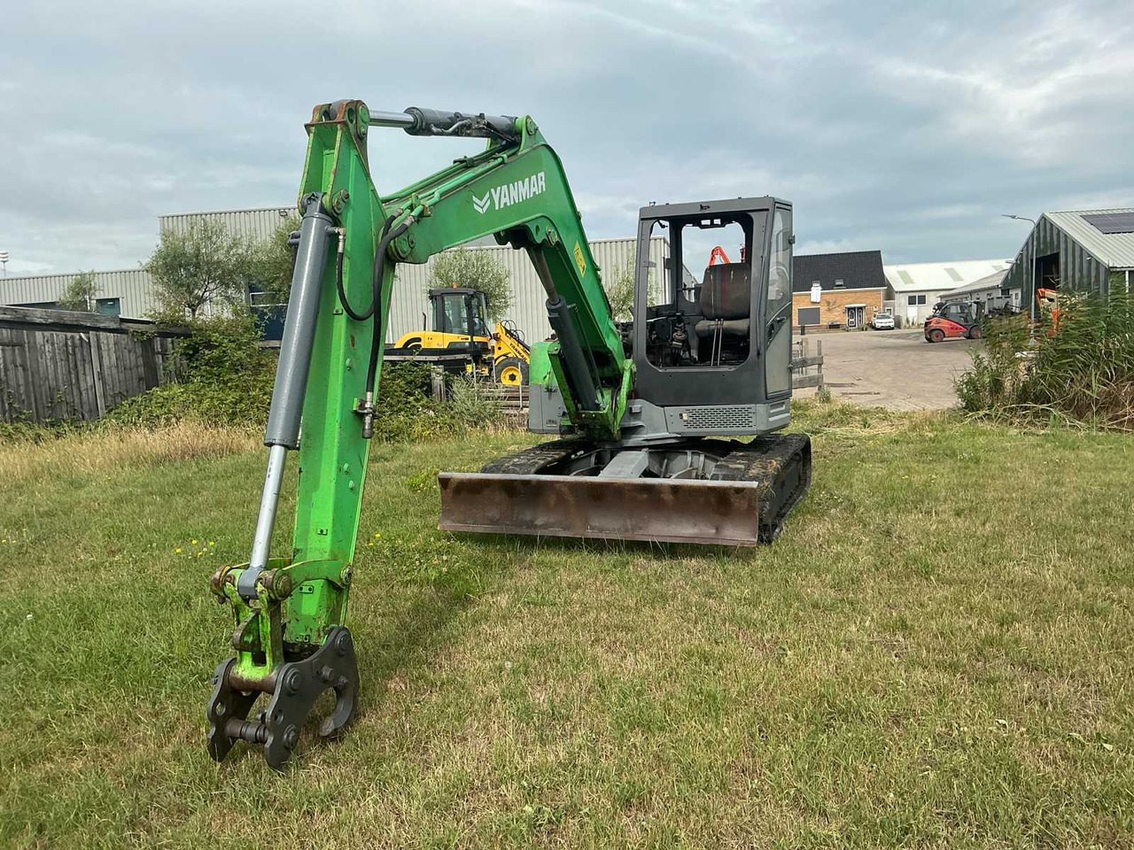 YANMAR VIO80U - Escavadora de rastos: foto 3 YANMAR VIO80U - Escavadora de rastos: foto 3
