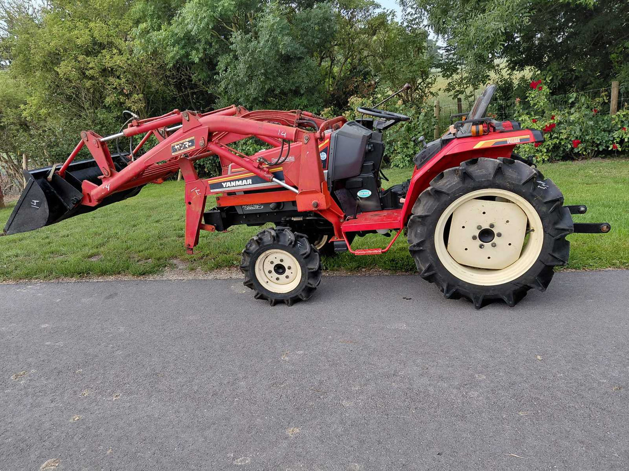 Yanmar F175 - Mini trator: foto 1 Yanmar F175 - Mini trator: foto 1