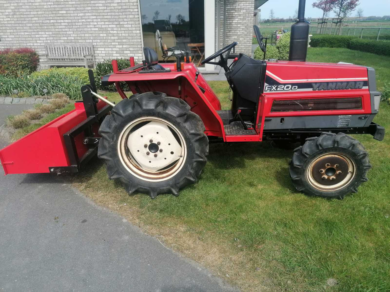 Yanmar FX20D - Mini trator: foto 3 Yanmar FX20D - Mini trator: foto 3