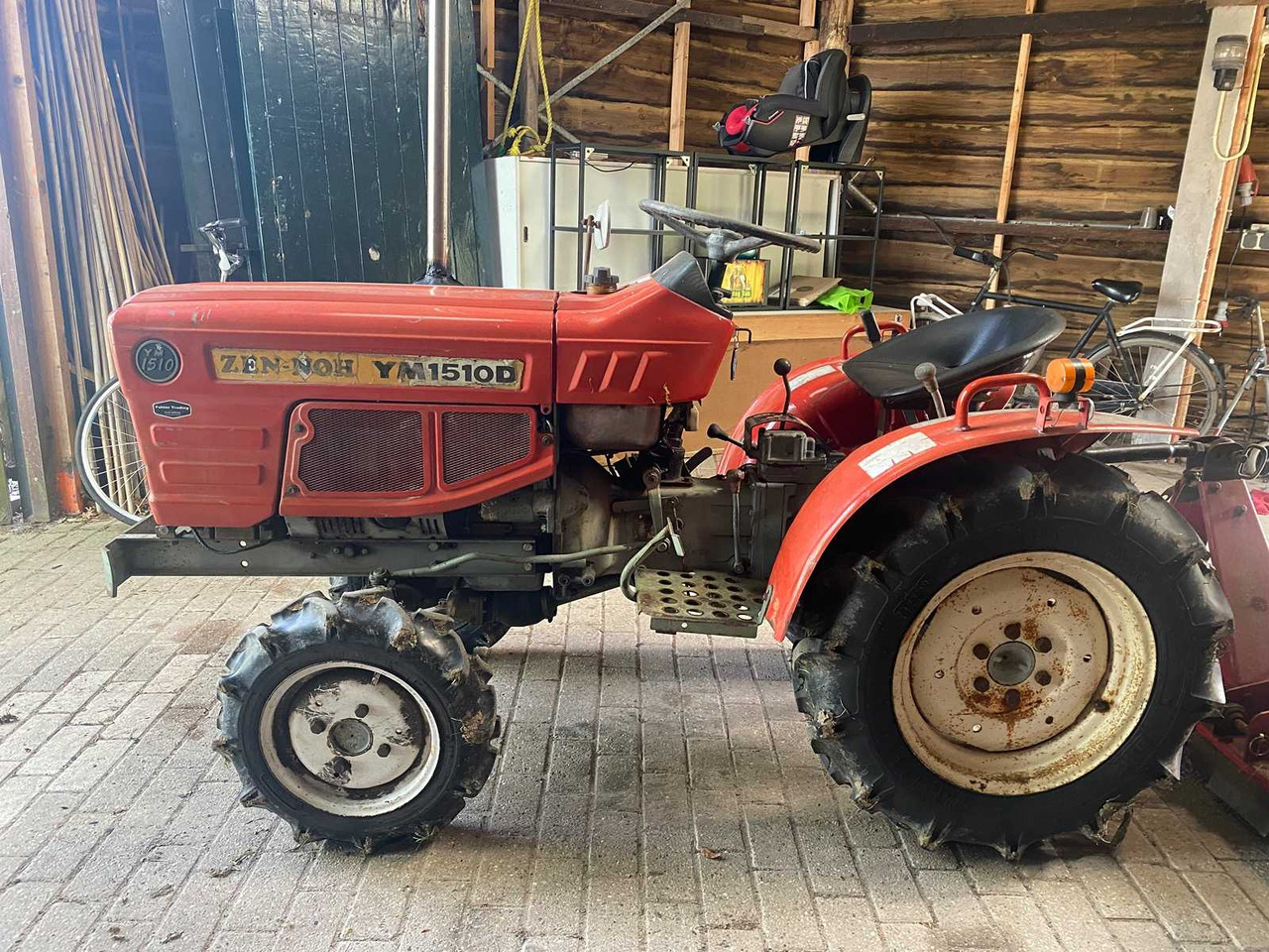 Yanmar zen-noh ym 1510D - Mini trator: foto 4 Yanmar zen-noh ym 1510D - Mini trator: foto 4