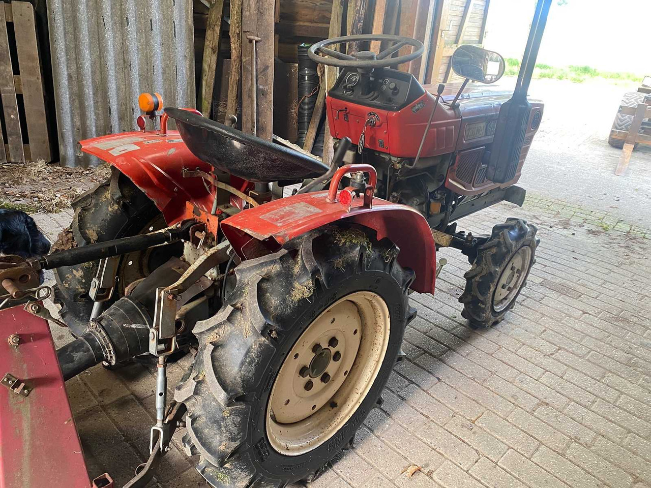 Yanmar zen-noh ym 1510D - Mini trator: foto 5 Yanmar zen-noh ym 1510D - Mini trator: foto 5