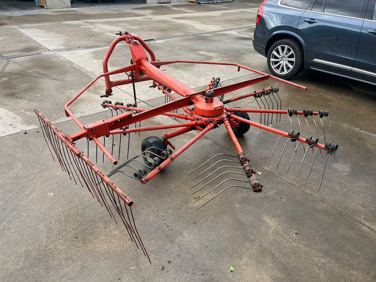 Kuhn GA300 - Máquina para produção de feno: foto 4 Kuhn GA300 - Máquina para produção de feno: foto 4