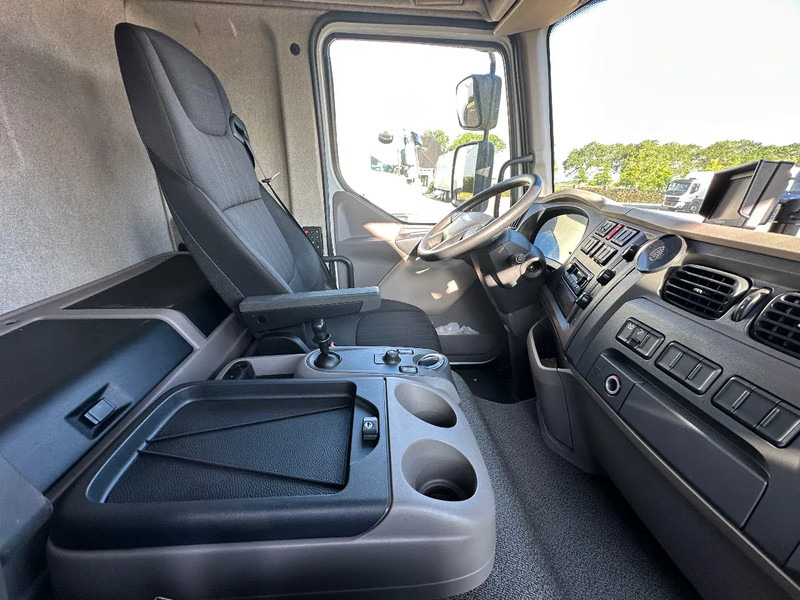 Camião frigorífico DAF LF 210 LF.14.210 EURO6. KOELBAKWAGEN MET LAADKLEP: foto 8