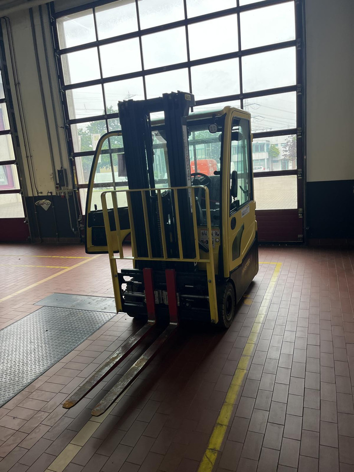 Hyster J1.6XNT MWB - Empilhador elétrico: foto 4 Hyster J1.6XNT MWB - Empilhador elétrico: foto 4