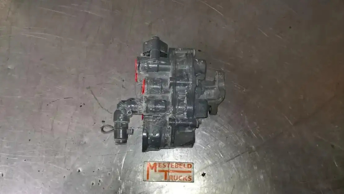 DAF 4-kringsbeveiligingsventiel LF210 - Peças de freio para Camião: foto 1 DAF 4-kringsbeveiligingsventiel LF210 - Peças de freio para Camião: foto 1