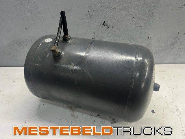DAF Luchttank - Tanque de expansão para Camião: foto 1 DAF Luchttank - Tanque de expansão para Camião: foto 1