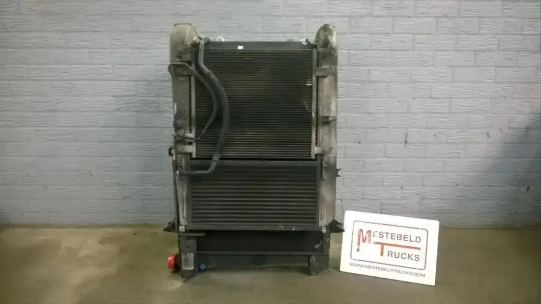 DAF Radiateur - Sistema de arrefecimento para Camião: foto 1 DAF Radiateur - Sistema de arrefecimento para Camião: foto 1