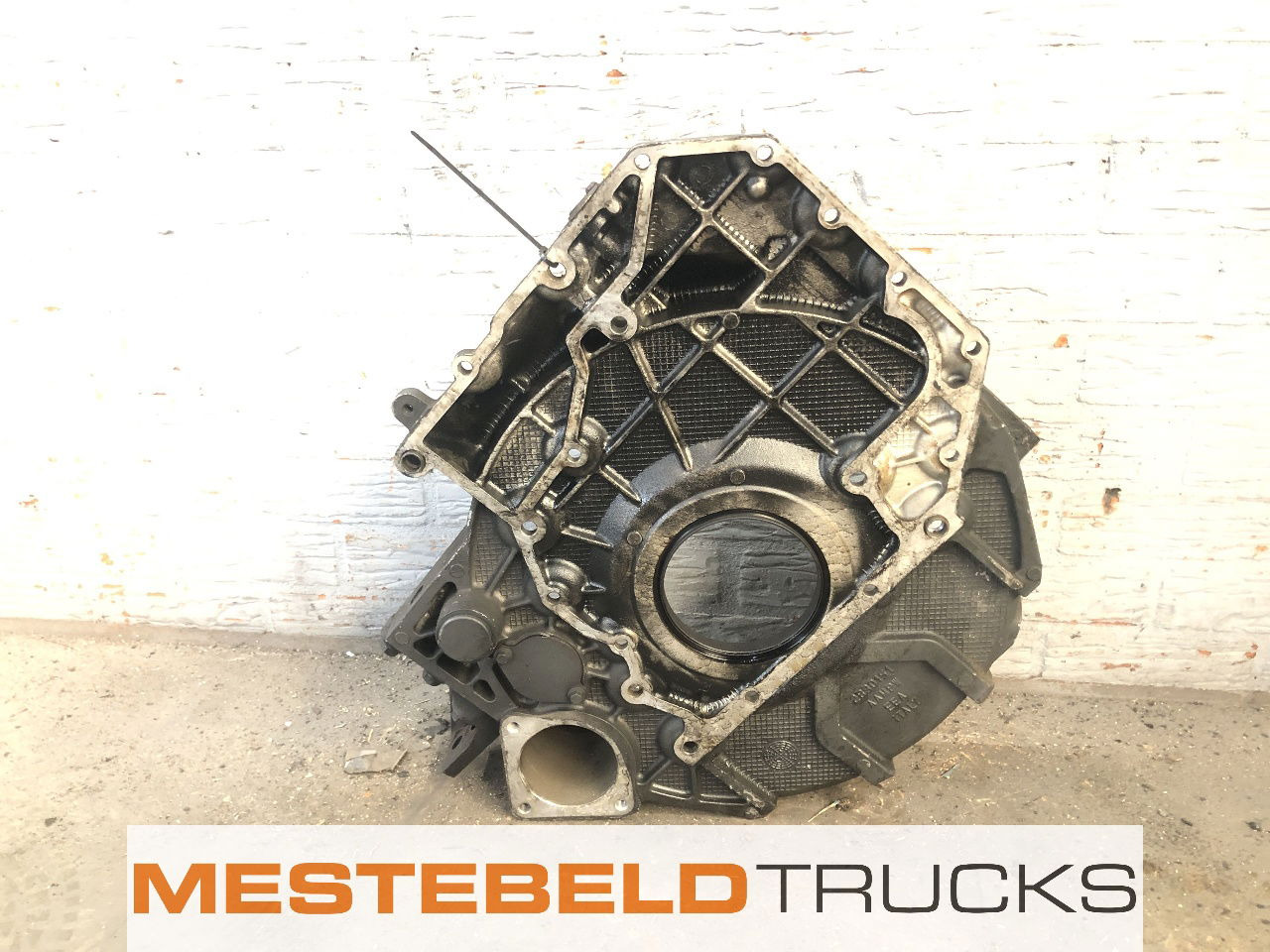DAF Vliegwielhuis LF 45 - Motor e peças para Camião: foto 2 DAF Vliegwielhuis LF 45 - Motor e peças para Camião: foto 2