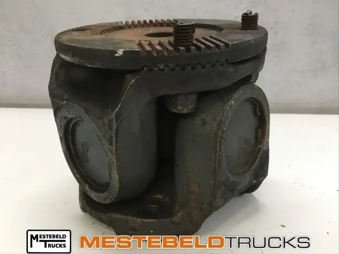 Ginaf Kruiskoppeling tussenas - Semi eixo para Camião: foto 1 Ginaf Kruiskoppeling tussenas - Semi eixo para Camião: foto 1