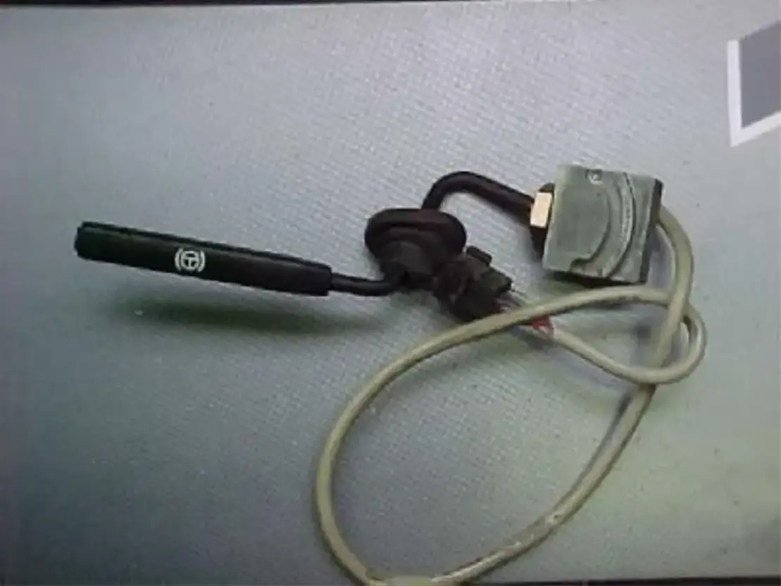 MAN Bediening Retarder F2000 - Sistema elétrico para Camião: foto 1 MAN Bediening Retarder F2000 - Sistema elétrico para Camião: foto 1