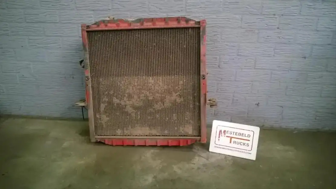MAN Radiateur - Sistema de arrefecimento para Camião: foto 1 MAN Radiateur - Sistema de arrefecimento para Camião: foto 1