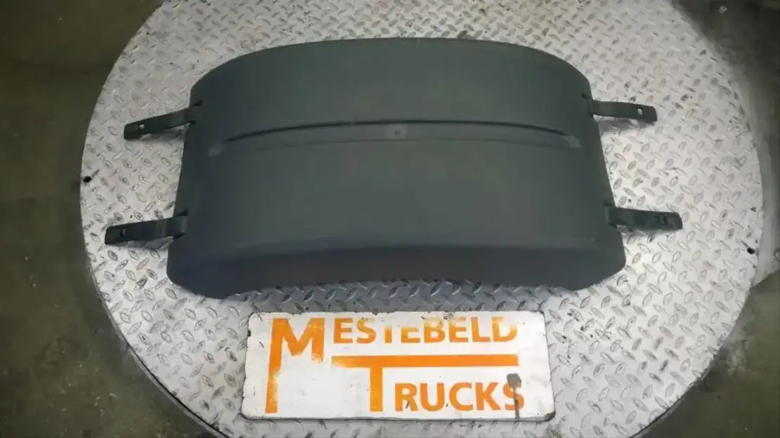 MAN Spatbord achter middendeel - Estrutura/ Châssis para Camião: foto 1 MAN Spatbord achter middendeel - Estrutura/ Châssis para Camião: foto 1