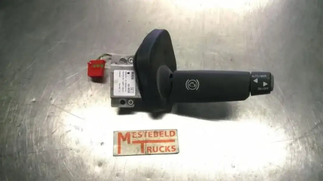 MAN Stuurschakelaar motorrem - Sistema elétrico para Camião: foto 1 MAN Stuurschakelaar motorrem - Sistema elétrico para Camião: foto 1
