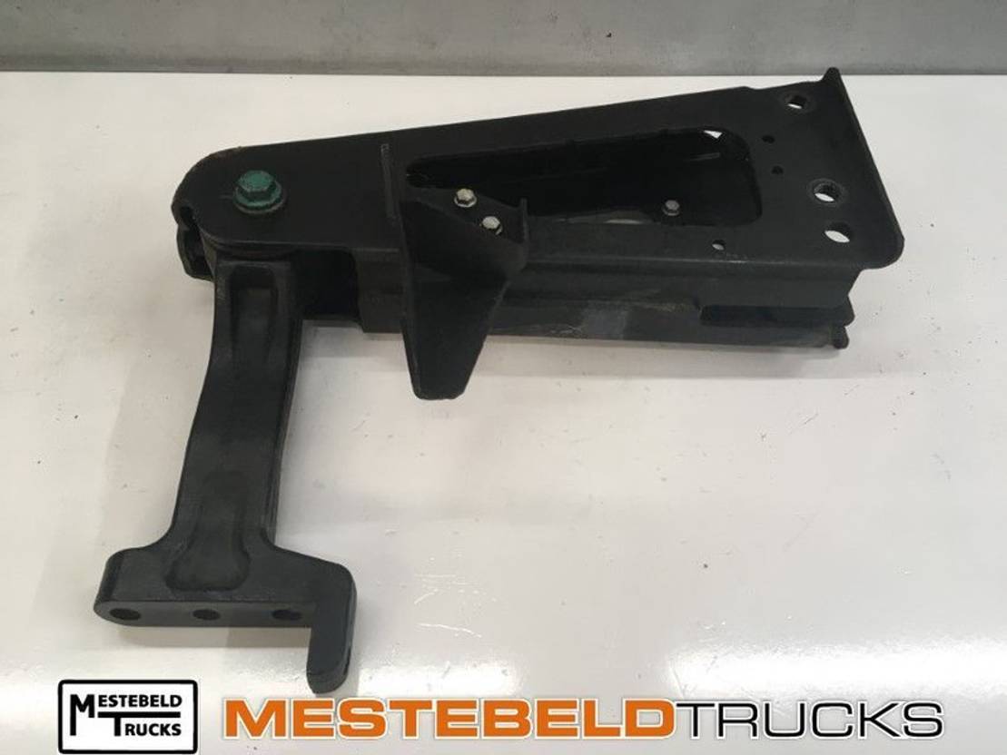 Mercedes-Benz Cabinesteun linksvoor - Estrutura/ Châssis para Camião: foto 1 Mercedes-Benz Cabinesteun linksvoor - Estrutura/ Châssis para Camião: foto 1