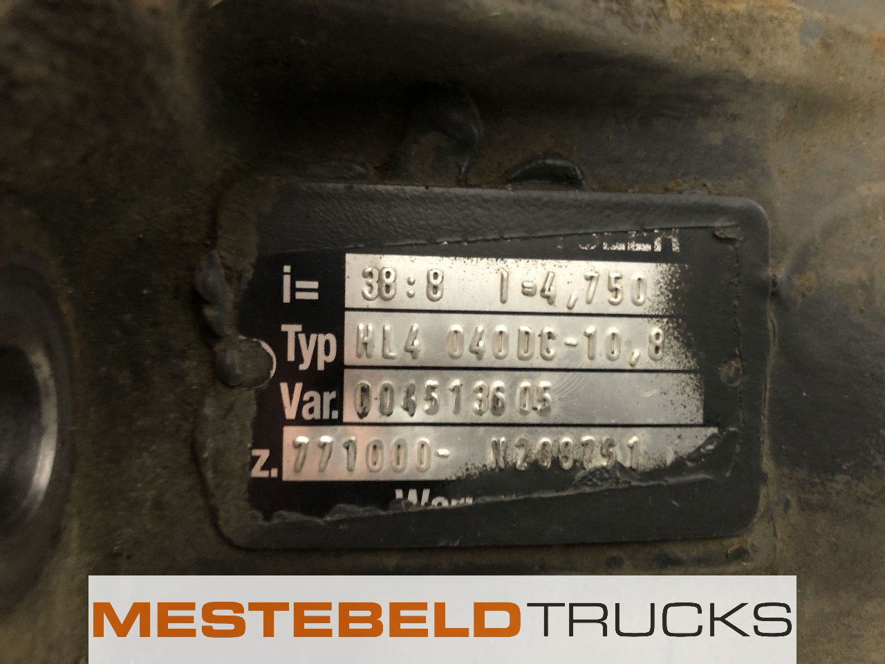Mercedes-Benz Differentieel HL4/040 DC-10.8 - Eixo traseiro para Camião: foto 1 Mercedes-Benz Differentieel HL4/040 DC-10.8 - Eixo traseiro para Camião: foto 1