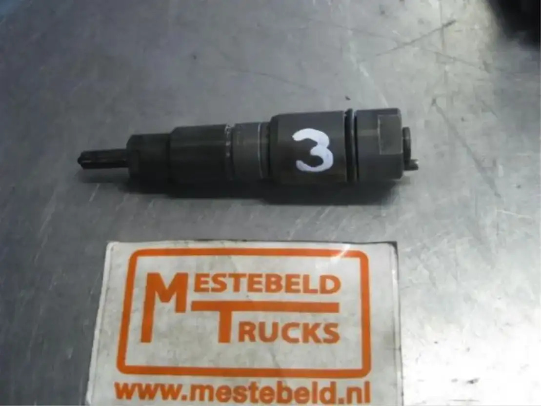 Mercedes-Benz Injector Atego - Injector para Camião: foto 1 Mercedes-Benz Injector Atego - Injector para Camião: foto 1