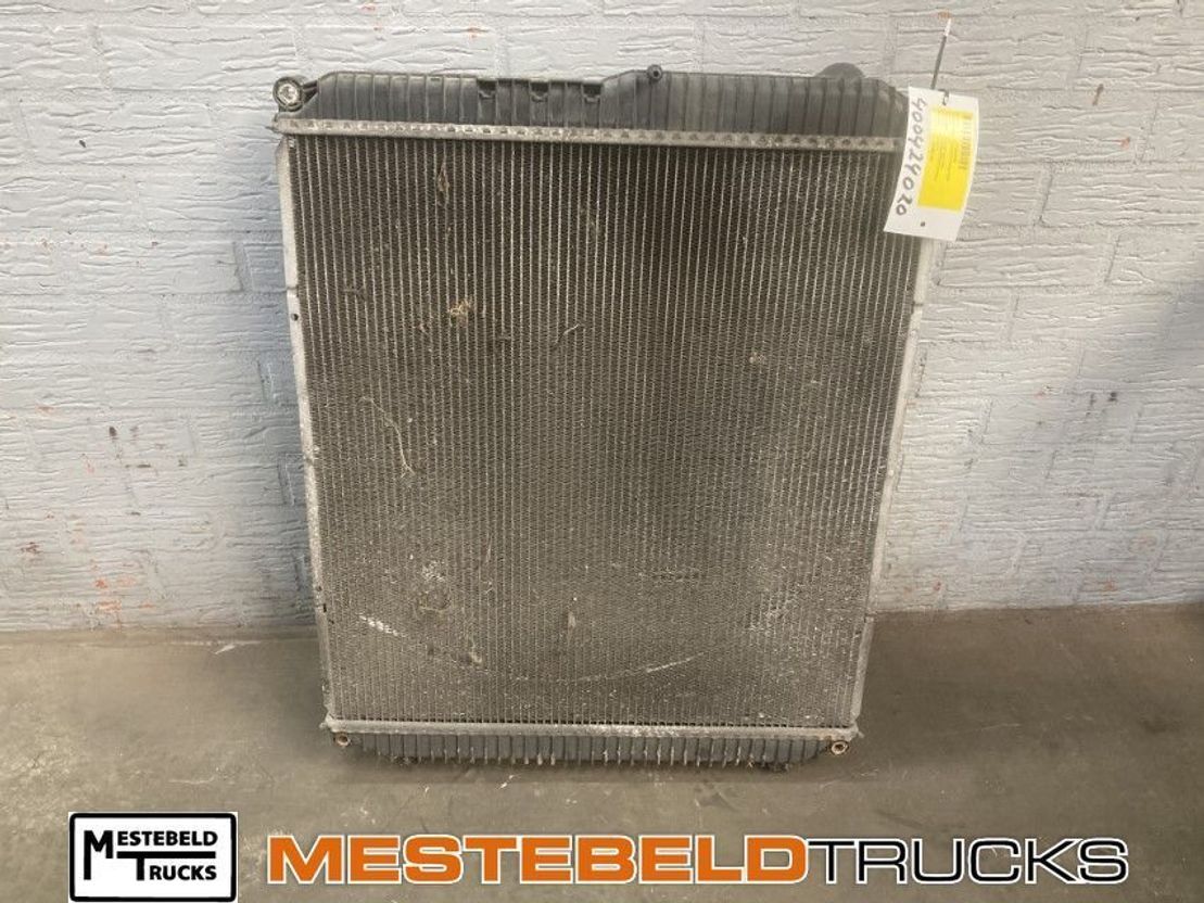 Mercedes-Benz Radiateur - Radiador para Camião: foto 1 Mercedes-Benz Radiateur - Radiador para Camião: foto 1