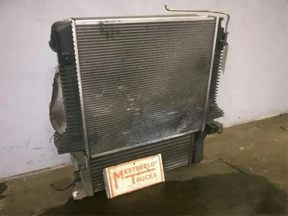 Mercedes-Benz Radiateur+intercooler Atego - Sistema de arrefecimento para Camião: foto 1 Mercedes-Benz Radiateur+intercooler Atego - Sistema de arrefecimento para Camião: foto 1