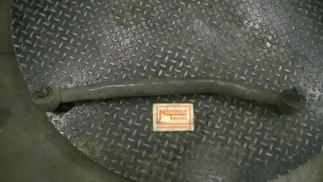 Mercedes-Benz Stabilisatorstang - Eixo dianteiro para Camião: foto 1 Mercedes-Benz Stabilisatorstang - Eixo dianteiro para Camião: foto 1