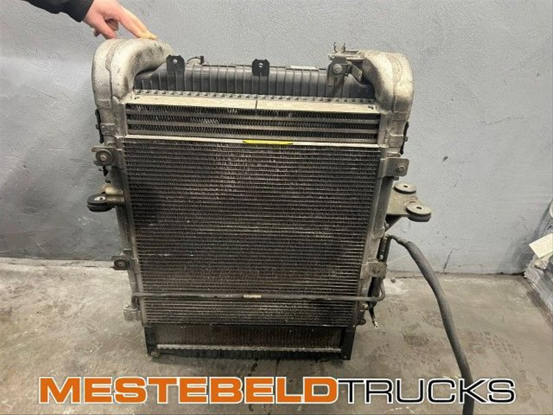 Renault Radiateur + intercooler DTI 5 - Sistema de arrefecimento para Camião: foto 1 Renault Radiateur + intercooler DTI 5 - Sistema de arrefecimento para Camião: foto 1