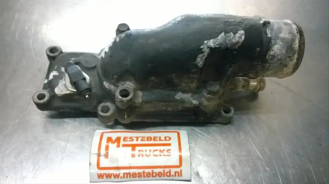 Scania T hermostaathuis - Sistema de arrefecimento para Camião: foto 1 Scania T hermostaathuis - Sistema de arrefecimento para Camião: foto 1