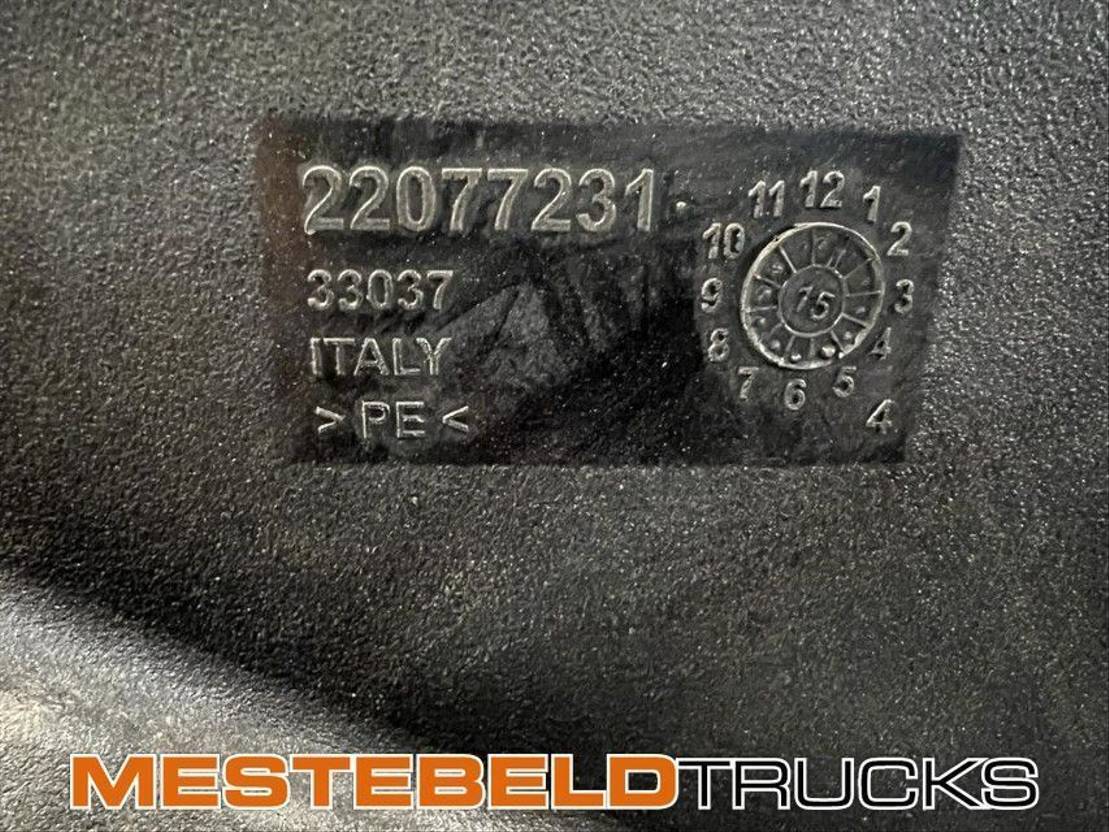 Volvo Adblue tank - Sistema de combustível para Camião: foto 2 Volvo Adblue tank - Sistema de combustível para Camião: foto 2
