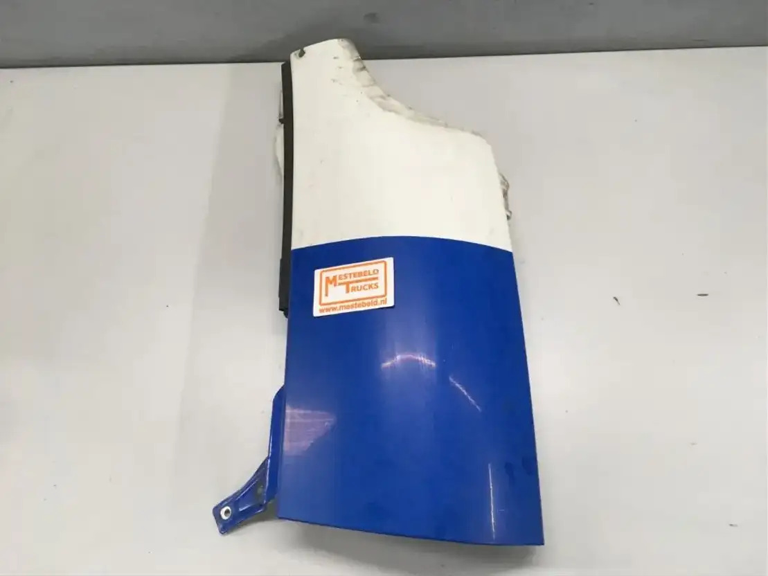 Volvo Cabinehoek rechts - Cabine e interior para Camião: foto 1 Volvo Cabinehoek rechts - Cabine e interior para Camião: foto 1