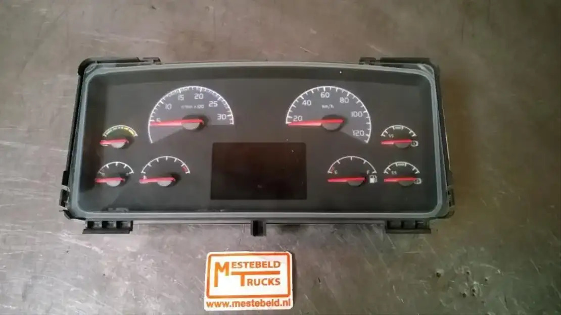 Volvo Instrumentenpaneel - Cabine e interior para Camião: foto 1 Volvo Instrumentenpaneel - Cabine e interior para Camião: foto 1