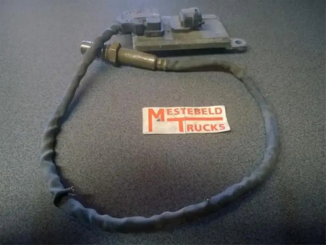 Volvo N ox sensor FL240 - Sistema elétrico para Camião: foto 1 Volvo N ox sensor FL240 - Sistema elétrico para Camião: foto 1