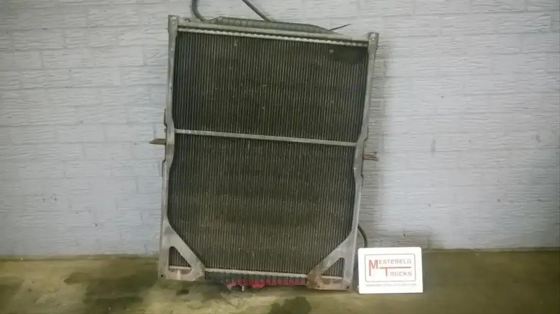 Volvo Radiateur FH - Sistema de arrefecimento para Camião: foto 1 Volvo Radiateur FH - Sistema de arrefecimento para Camião: foto 1