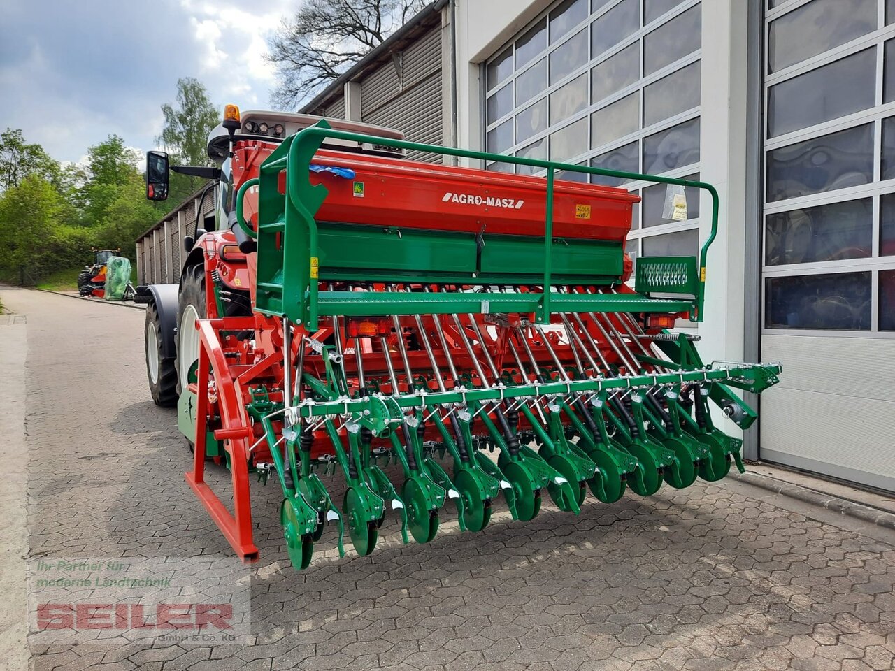 Agro-Masz ANA 30 + SN 300 - Semeadora combinada: foto 4 Agro-Masz ANA 30 + SN 300 - Semeadora combinada: foto 4