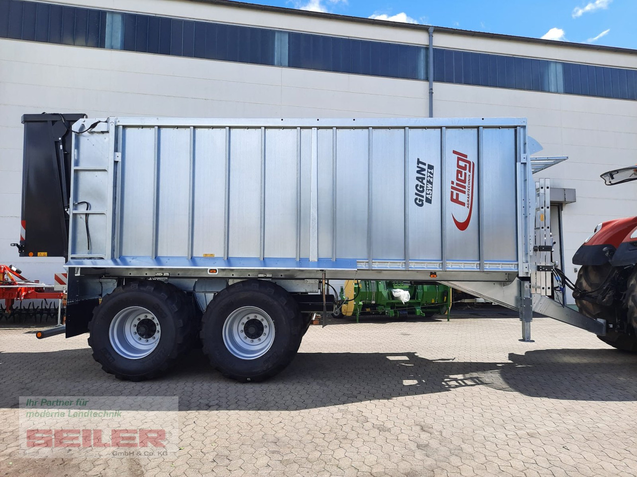 Fliegl ASW 271 C FOX Lenkachse 26,5" 35m³ - Autocarregadora: foto 3 Fliegl ASW 271 C FOX Lenkachse 26,5" 35m³ - Autocarregadora: foto 3