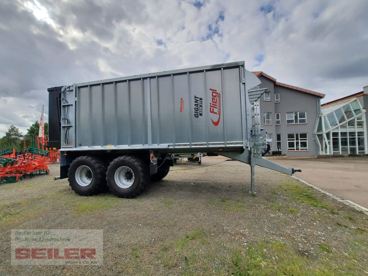Fliegl ASW 271 C FOX "Franken-Renner" 40m³ - Autocarregadora: foto 4 Fliegl ASW 271 C FOX "Franken-Renner" 40m³ - Autocarregadora: foto 4