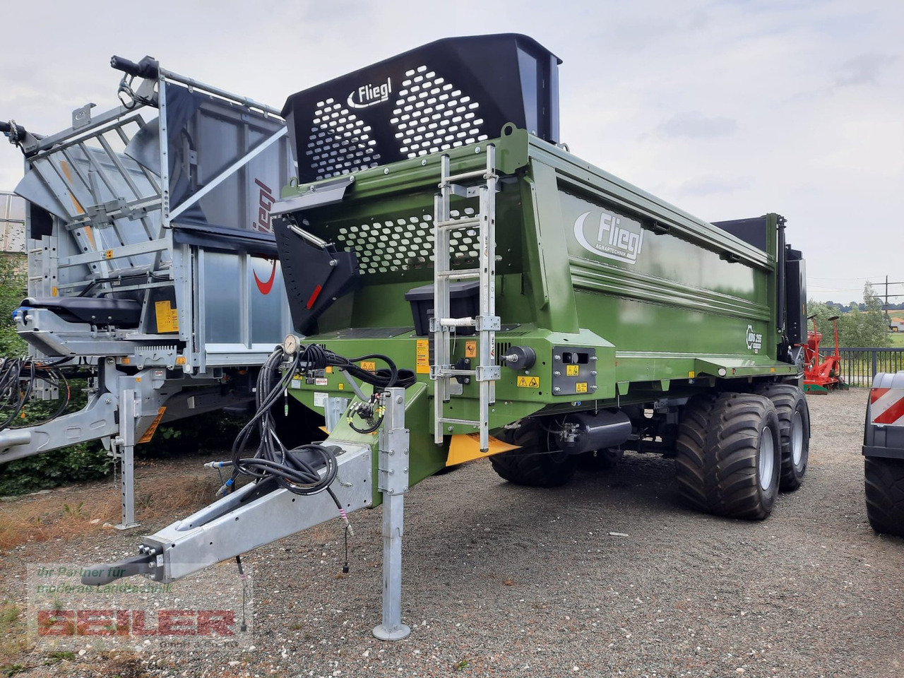 Fliegl KDS 255 Muck Control 14m³ - Espalhador de estrume: foto 1 Fliegl KDS 255 Muck Control 14m³ - Espalhador de estrume: foto 1