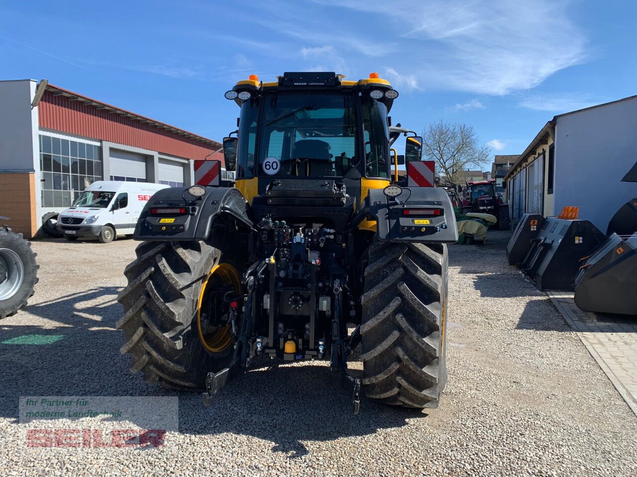 JCB Fastrac 4220 ICON + Frontlader Q7S - Trator: foto 5 JCB Fastrac 4220 ICON + Frontlader Q7S - Trator: foto 5