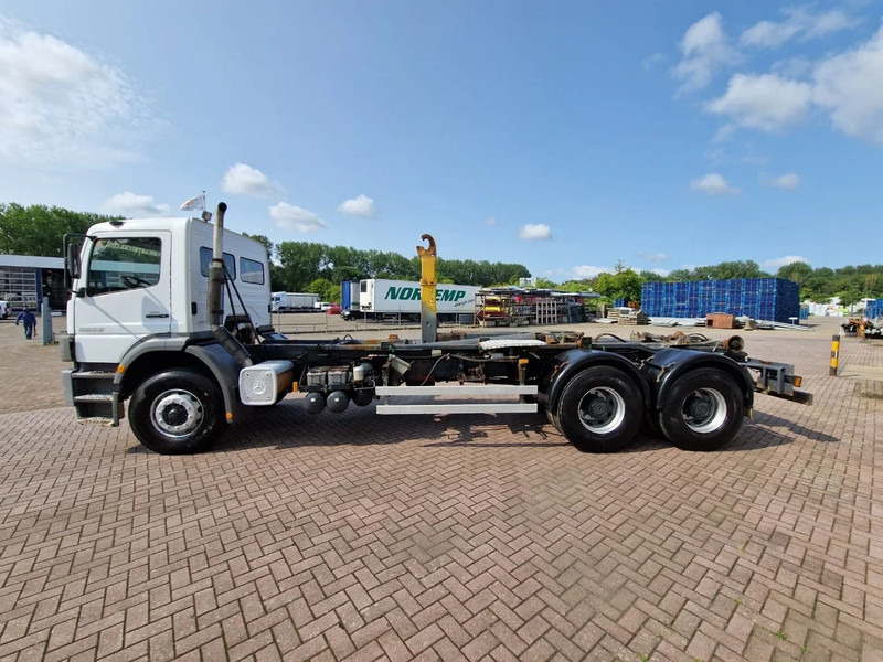 Mercedes-Benz Atego 2628 6x4 Euro 3 Manual Gear full steel suspension - Camião polibenne: foto 5 Mercedes-Benz Atego 2628 6x4 Euro 3 Manual Gear full steel suspension - Camião polibenne: foto 5