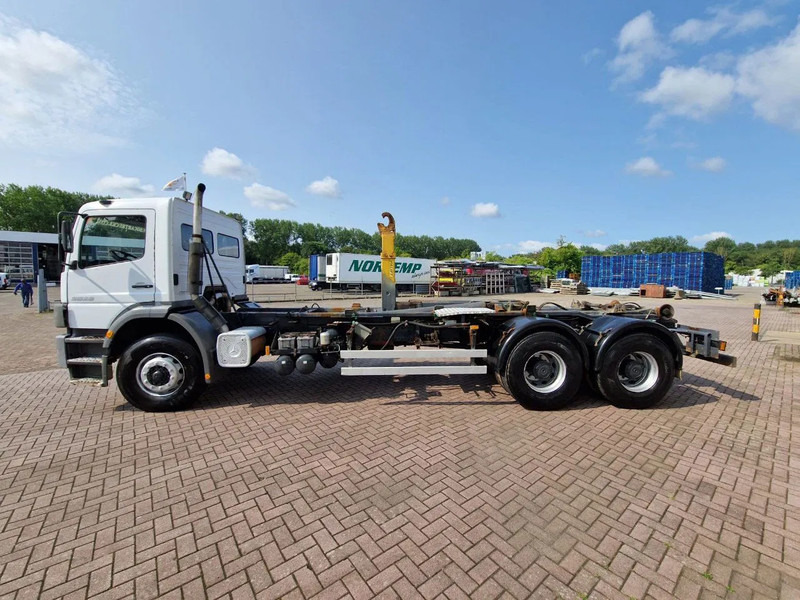 Mercedes-Benz Atego 2628 6x4 Euro 3 Manual Gear full steel suspension - Camião polibenne: foto 5 Mercedes-Benz Atego 2628 6x4 Euro 3 Manual Gear full steel suspension - Camião polibenne: foto 5