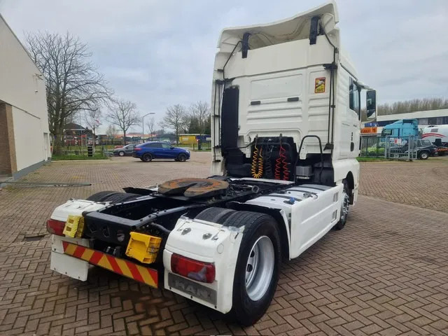 MAN TGX 18.480 Euro 5 Retarder 2-Tanks - Tractor: foto 3 MAN TGX 18.480 Euro 5 Retarder 2-Tanks - Tractor: foto 3