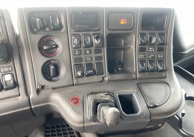 Tractor Scania R144-530 V8 Retarder 2x Diesel tank: foto 16