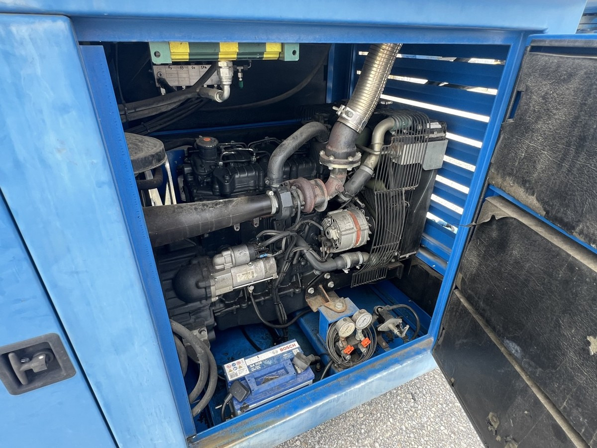 Guindaste, Equipamento portuário BHT 25 Marine Travellift 25t Diesel 2013: foto 14 Guindaste, Equipamento portuário BHT 25 Marine Travellift 25t Diesel 2013: foto 14