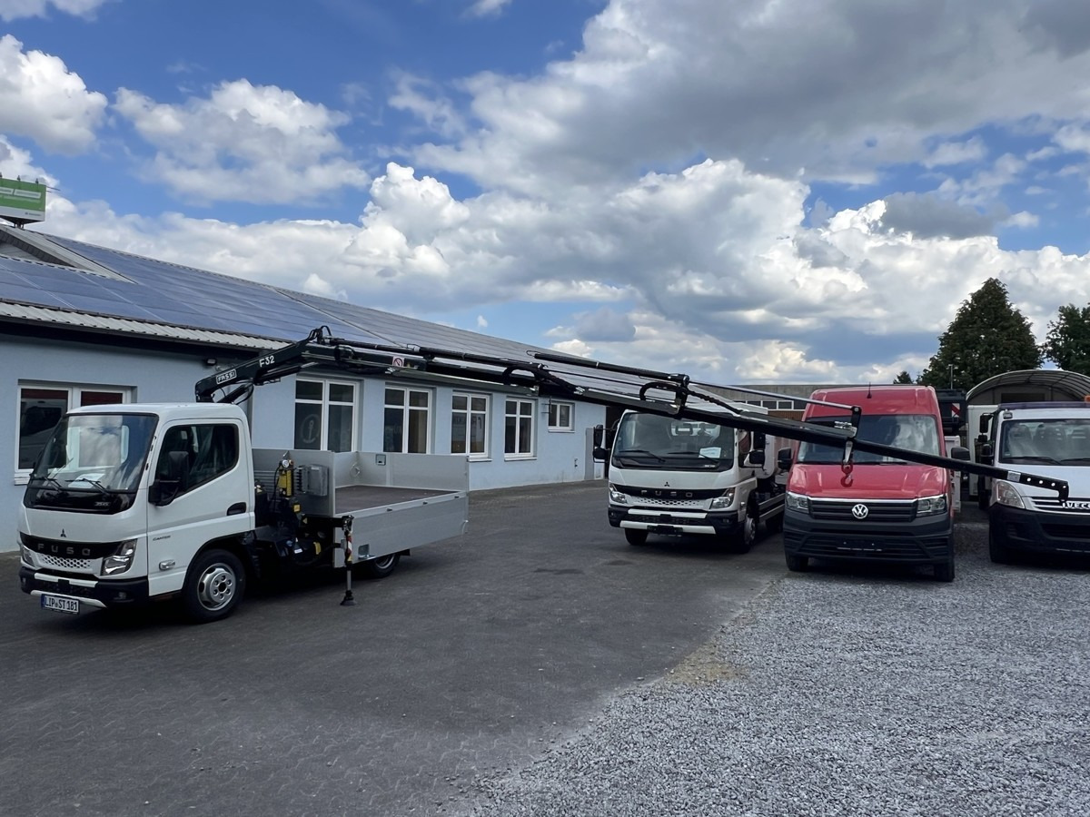 FUSO 3S15 Alu Pritsche 2.80m Ladekran Bohrgerät - Carrinha de caixa aberta: foto 5 FUSO 3S15 Alu Pritsche 2.80m Ladekran Bohrgerät - Carrinha de caixa aberta: foto 5