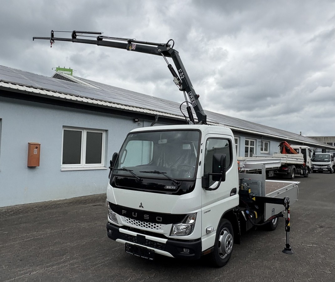 FUSO 3S15 Alu Pritsche 2.80m Ladekran Funk! sofort ve - Camião grua, Camião de caixa aberta/ Plataforma: foto 1 FUSO 3S15 Alu Pritsche 2.80m Ladekran Funk! sofort ve - Camião grua, Camião de caixa aberta/ Plataforma: foto 1