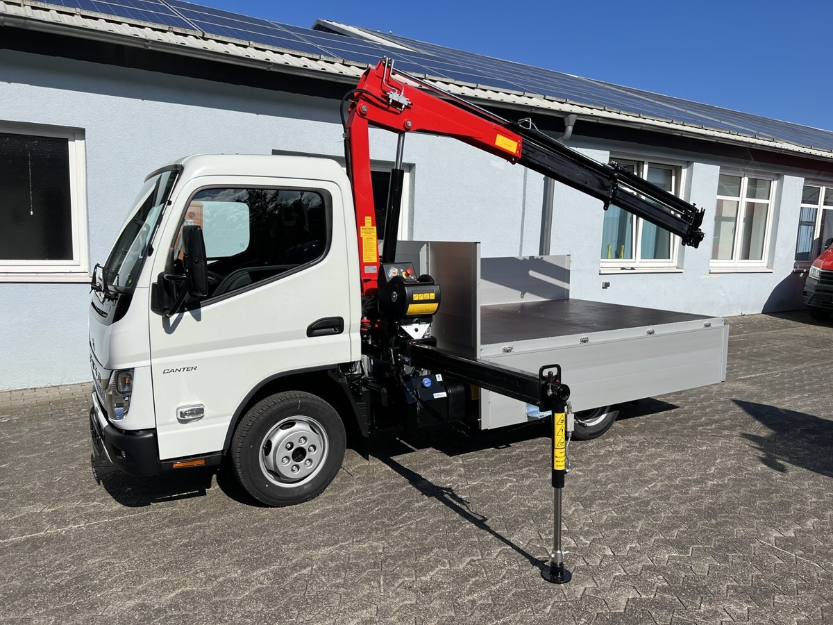 Fotografia de interior 1: Carrinha de caixa aberta novo FUSO 3S15 Alu Pritsche Ladekran 34S 3 x hydr.
