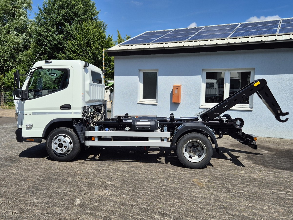 FUSO Fuso Canter 7C18 City Abrollkipper AHK Hooklift - Camião polibenne: foto 2 FUSO Fuso Canter 7C18 City Abrollkipper AHK Hooklift - Camião polibenne: foto 2